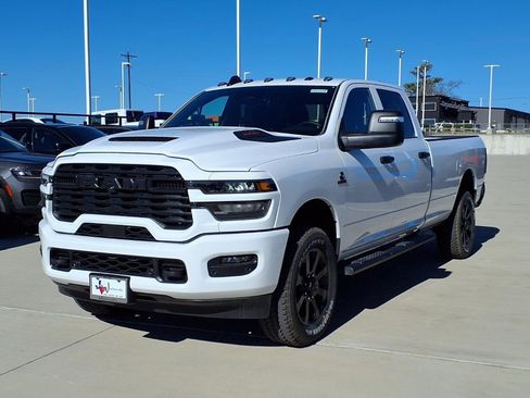 New 2026 RAM 2500 Tradesman AWD/4WD image 3