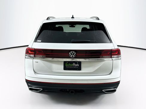 Used 2025 Volkswagen Atlas SE FWD image 7