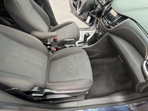 Used 2019 Chevrolet Trax LS w/ Tint and Cruise Package FWD image 13