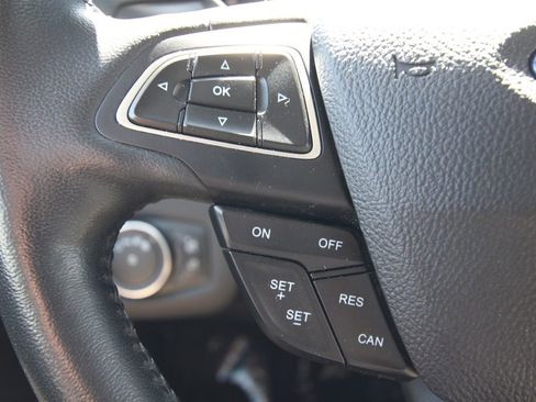 Used 2018 Ford Escape Titanium AWD/4WD image 21