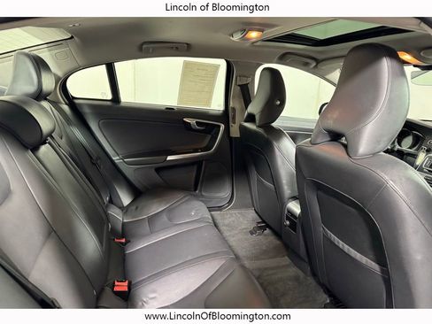 Used 2018 Volvo S60 T5 Inscription w/ Technology Package image 16