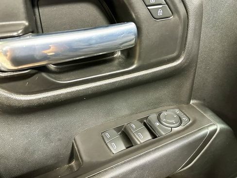 Used 2021 Chevrolet Silverado 1500 Custom Trail Boss w/ LPO, Dark Essentials Package AWD/4WD image 19