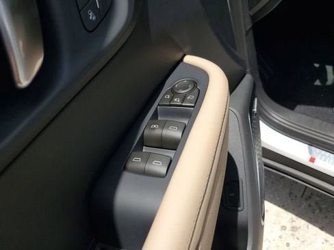 New 2026 Buick Enclave Preferred w/ Power Package FWD image 18