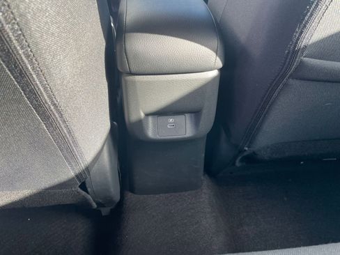 Used 2025 Nissan Versa SV image 23