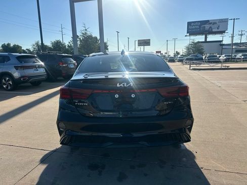 Used 2024 Kia Forte GT-Line w/ GT-Line Premium Package FWD image 6