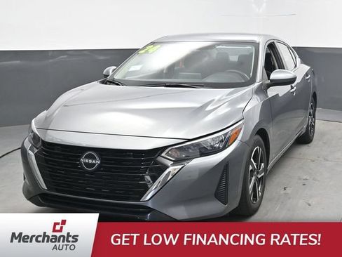 Used 2024 Nissan Sentra SV FWD image 2