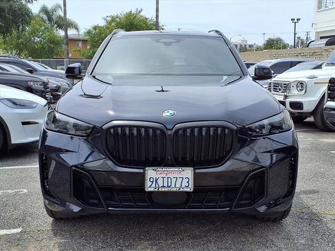 Used 2024 BMW X5 xDrive40i w/ M Sport Package AWD/4WD image 2
