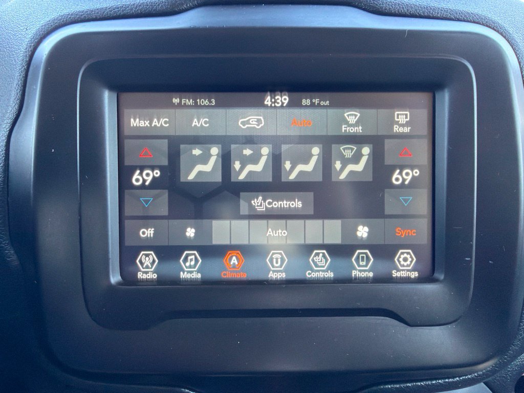 Used 2021 Jeep Renegade Latitude w/ Convenience Group FWD image 20