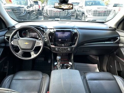 Used 2021 Chevrolet Traverse LT w/ LT Premium Package AWD/4WD image 23