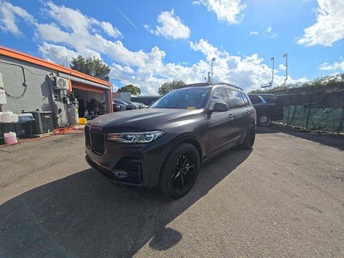 Used 2019 BMW X7 xDrive50i w/ Executive Package image 1