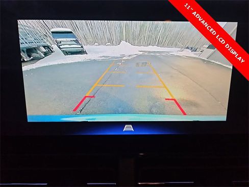 Certified 2025 Chevrolet Trax RS image 14