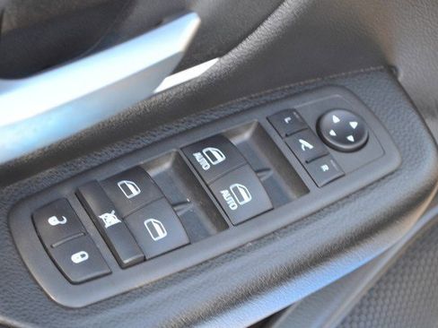 Used 2022 RAM 1500 Big Horn image 16