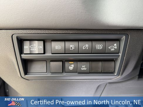 Used 2025 Toyota Tundra Limited image 18