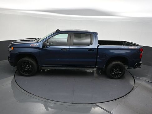 Used 2022 Chevrolet Silverado 1500 LT Trail Boss AWD/4WD image 16