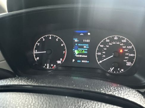 Used 2023 Toyota Corolla Cross L FWD image 16