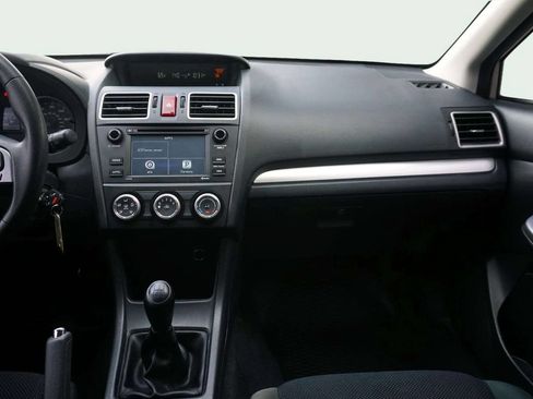 Used 2016 Subaru Crosstrek 2.0i AWD/4WD image 19