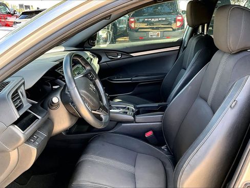 Used 2020 Honda Civic Sport image 8