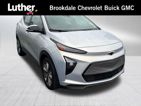 Used 2023 Chevrolet Bolt EUV LT w/ Convenience Package FWD image 1