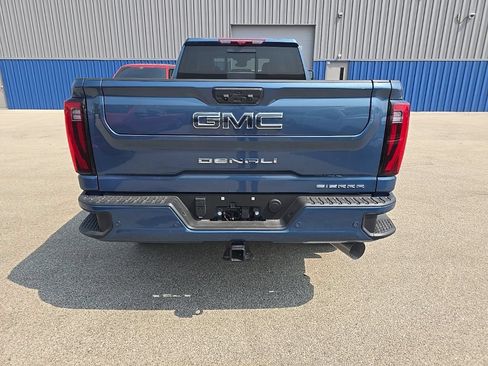 Used 2026 GMC Sierra 2500 Denali Ultimate AWD/4WD image 4