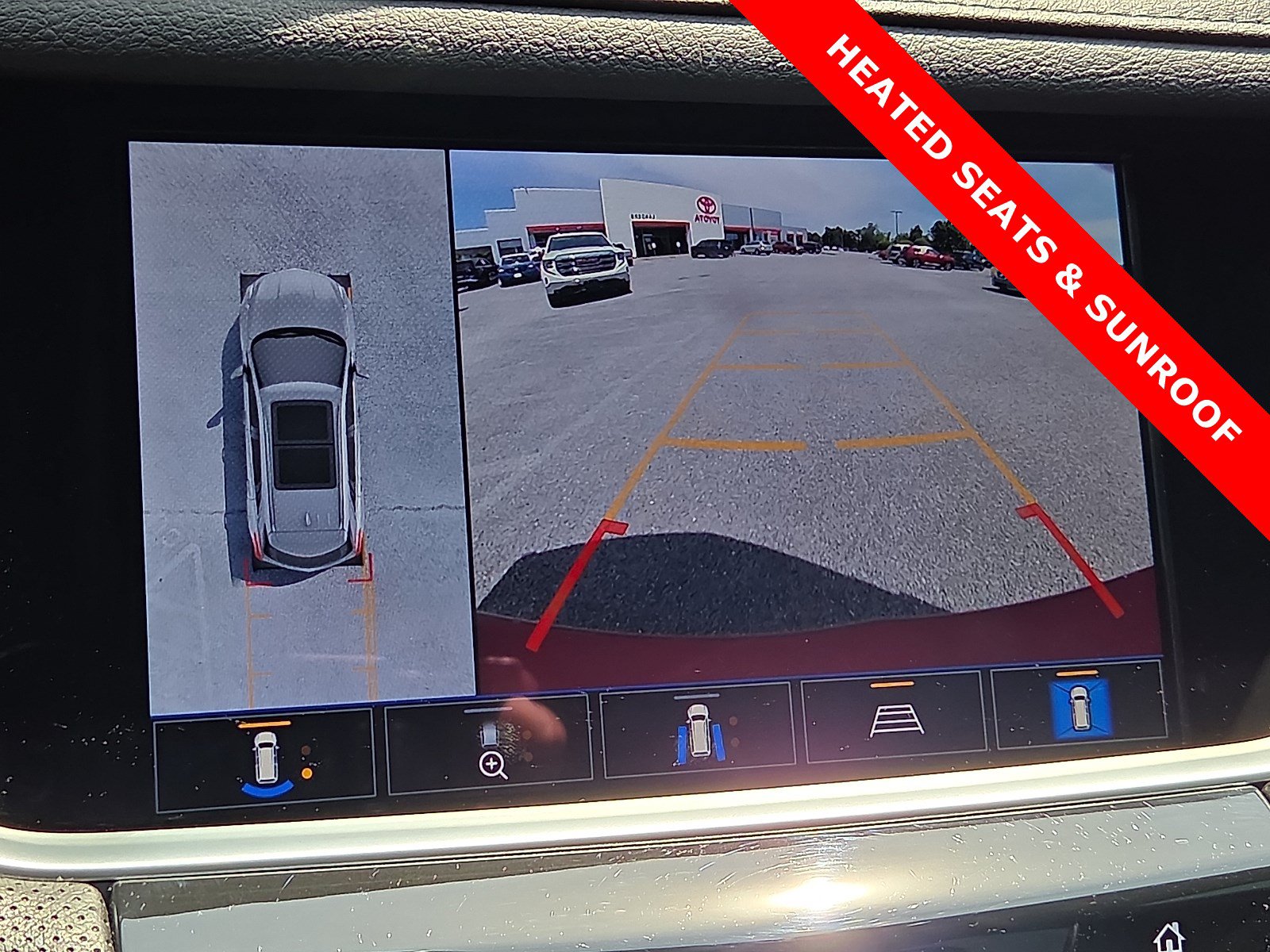 Used 2024 Cadillac XT5 Premium Luxury w/ Technology Package AWD/4WD image 18