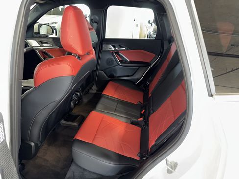 Used 2025 BMW X1 xDrive28i w/ Convenience Package image 15