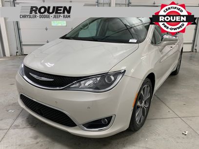 Used 2017 Chrysler Pacifica Limited