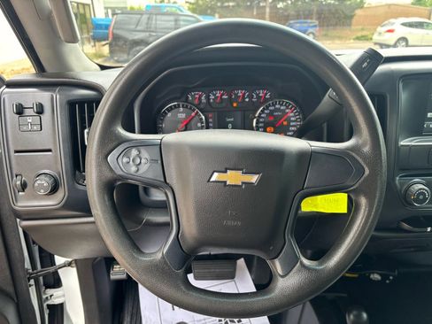 Used 2019 Chevrolet Silverado 2500 W/T AWD/4WD image 22