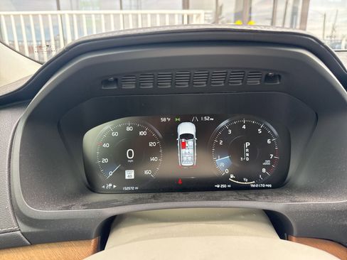 Used 2018 Volvo XC90 T6 Inscription w/ Convenience Package image 11