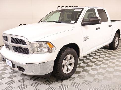 Used 2022 RAM 1500 Tradesman w/ Chrome Appearance Group AWD/4WD image 9