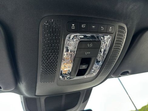 Certified 2025 Mercedes-Benz GLS 450 4MATIC image 36