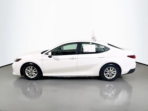 Certified 2025 Toyota Camry LE w/ Convenience Package image 4