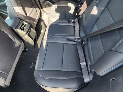 New 2026 Chevrolet Equinox EV LT image 14