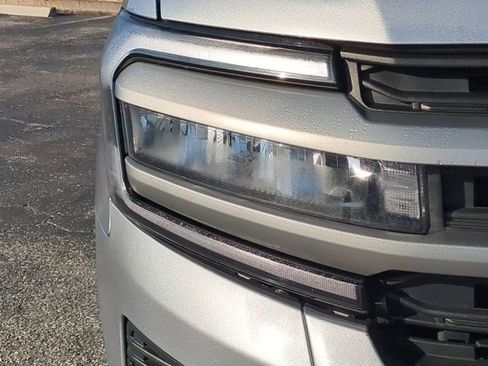 Used 2024 Ford Expedition XLT image 10