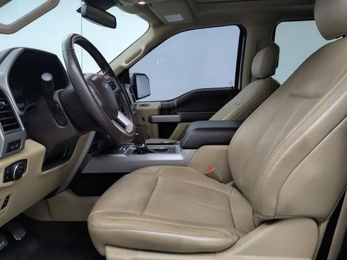 Used 2018 Ford F150 Lariat w/ Equipment Group 502A Luxury AWD/4WD image 17