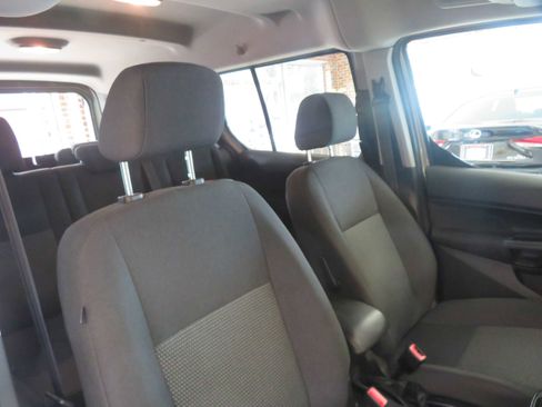 Used 2016 Ford Transit Connect XL image 24