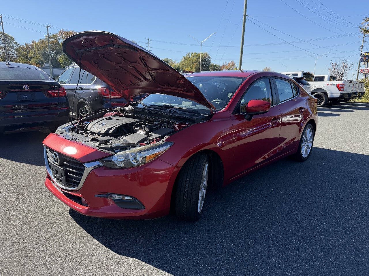 Used 2017 MAZDA MAZDA3 Touring w/ Popular Equipment Package FWD image 22