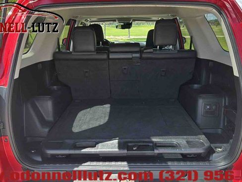 Used 2021 Toyota 4Runner SR5 Premium w/ Moonroof Package RWD image 10