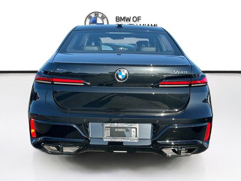 New 2026 BMW 760i xDrive w/ Executive Package image 5