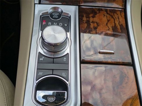 Used 2015 Jaguar XF Portfolio image 28