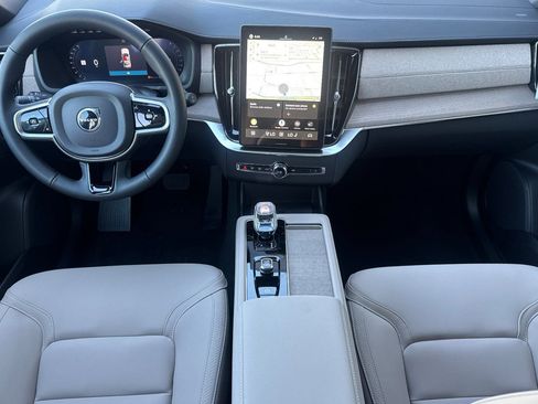 New 2026 Volvo XC90 B6 Core image 14