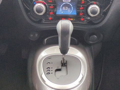 Used 2014 Nissan Juke SL FWD image 20