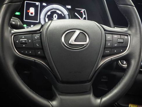 Certified 2024 Lexus UX 250h FWD image 14