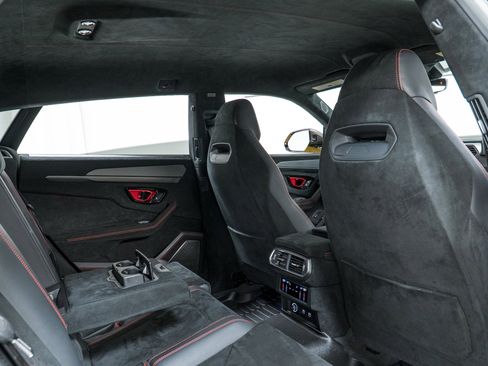 Used 2023 Lamborghini Urus Performante image 28