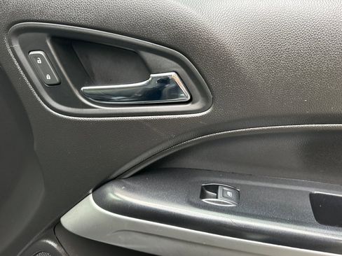 Used 2021 Chevrolet Colorado LT image 21