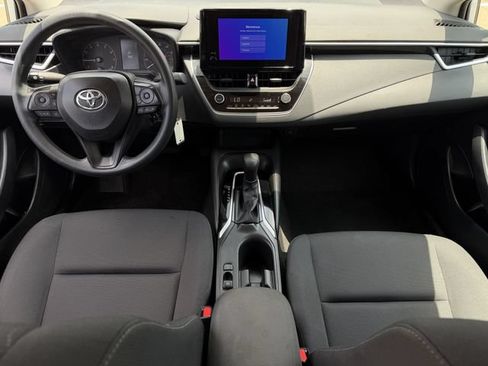 Used 2024 Toyota Corolla LE FWD image 11