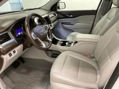 Used 2021 GMC Acadia SLT w/ Preferred Package image 14