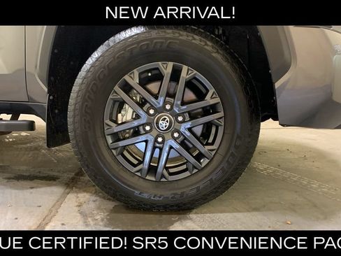 Used 2025 Toyota Tundra SR5 w/ SR5 Convenience Package AWD/4WD image 9