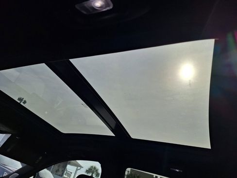 Used 2023 Cadillac XT5 Sportv w/ Technology Package image 10