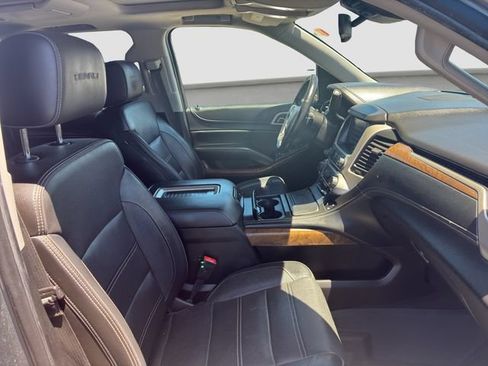 Used 2018 GMC Yukon XL Denali w/ Denali Ultimate Package AWD/4WD image 9