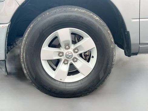 Used 2023 RAM 1500 Classic SLT w/ Trailer & Traction Group AWD/4WD image 32